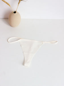 Fashion Pieces Sexy Seamless Cotton Crotch T-Shaped Panties Minimalist Metal Ring One-Piece Thin Belt Low Waist T-String for Women Inner
