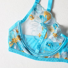 Load image into Gallery viewer, Foreign trade sources Europe and the United States new sexy lingerie sexy ladies three-point mesh strap perspective three-piece set

