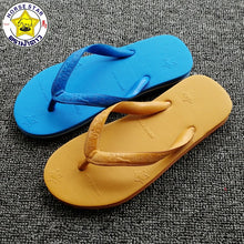 Load image into Gallery viewer, Thailand Abrasion Resistant outside the South Beach Flip-Flops
