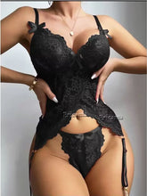 Load image into Gallery viewer, Erotic Sexy Lace Bra And Panty Set Underwear Transparent Bra Exotic Sets Sexy Thong Woman Porn Fancy Sensual Luxury Lingerie
