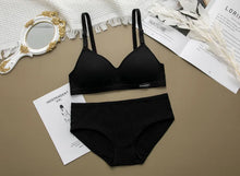 Load image into Gallery viewer, 2PCS/Set Women Seamless Bra Panties Set Sexy Stretch Sport Bra Thong Briefs Style Panty Bralette Crop Top Intimates Lingerie Set
