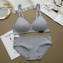 Load image into Gallery viewer, 2PCS/Set Women Seamless Bra Panties Set Sexy Stretch Sport Bra Thong Briefs Style Panty Bralette Crop Top Intimates Lingerie Set
