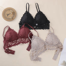 Load image into Gallery viewer, Women Lace Bralette Seamless Bras Sexy Beauty Back Tube Tops Girls Underwear Gathered Bras
